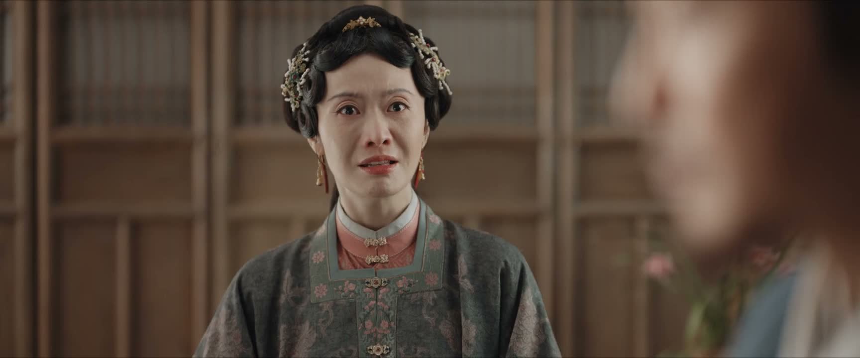 你怎么能为她撑腰呢 是啊