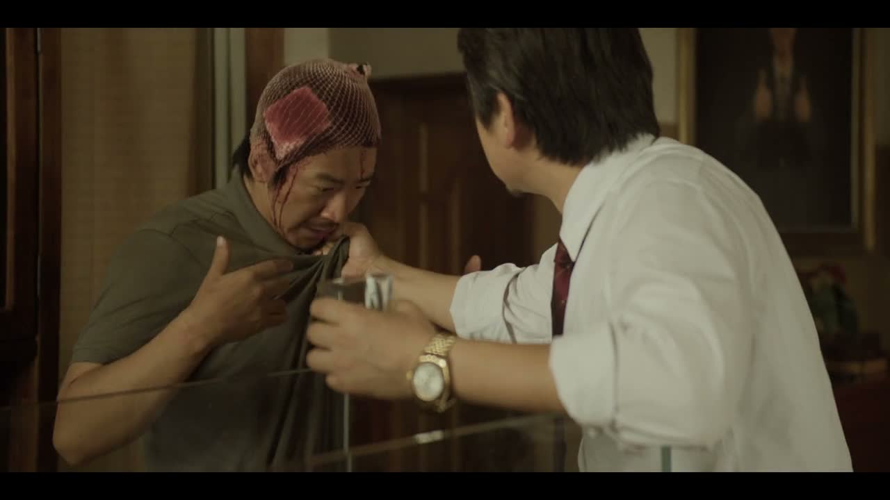 你看 我脑袋都被敲烂了