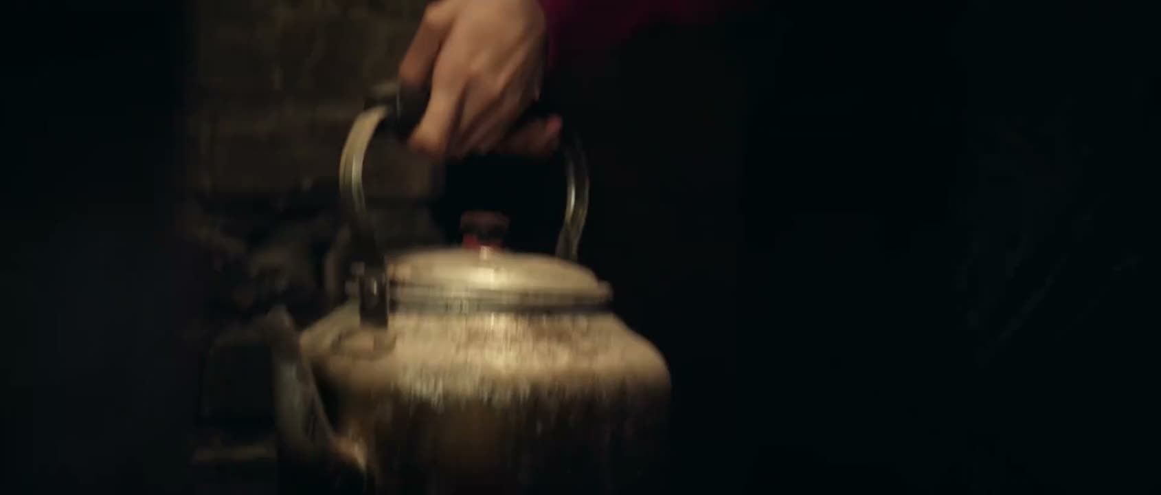 非得是偷着 才显得金贵