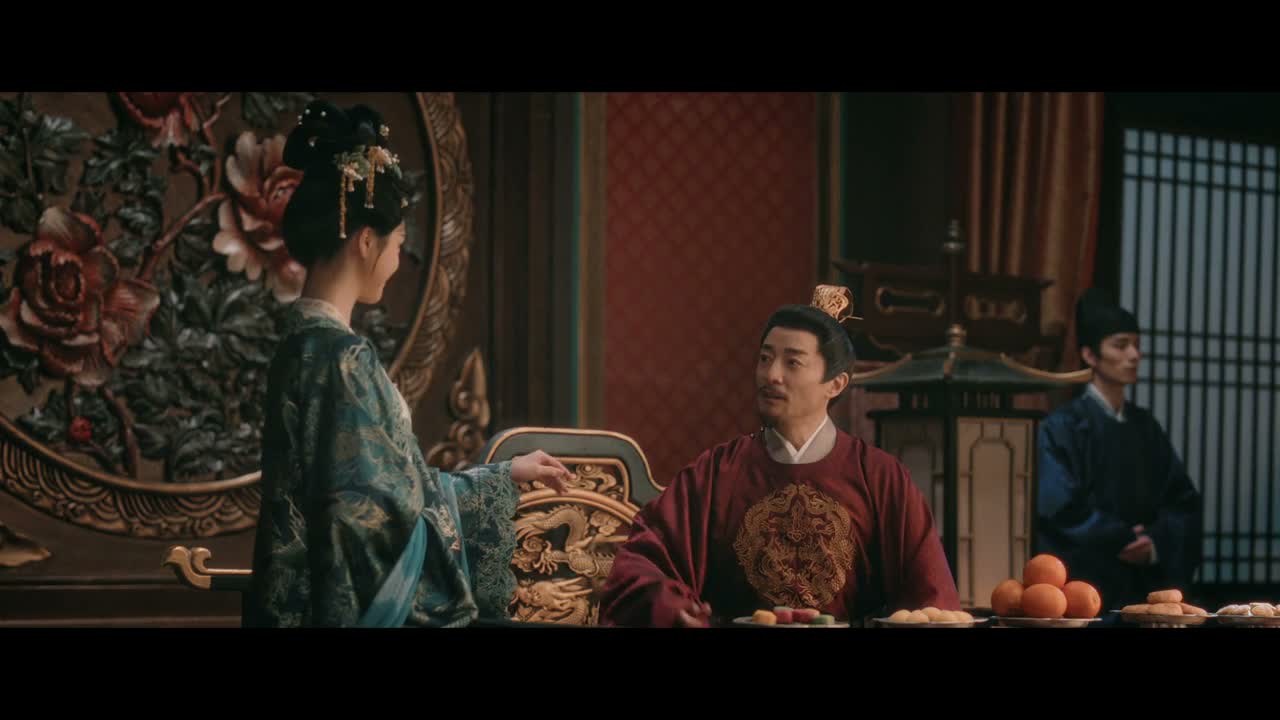 今日的口脂甚是衬你啊