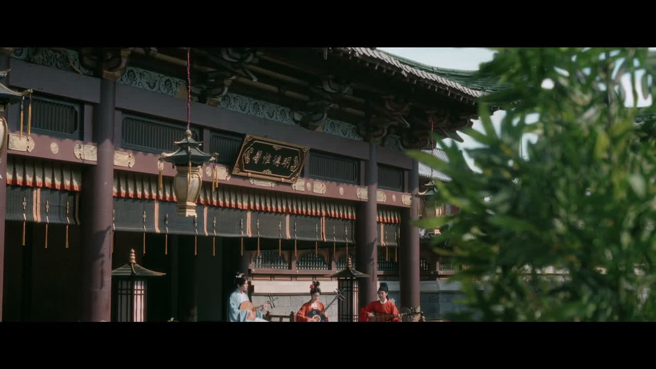 能偶尔与她切磋琴艺