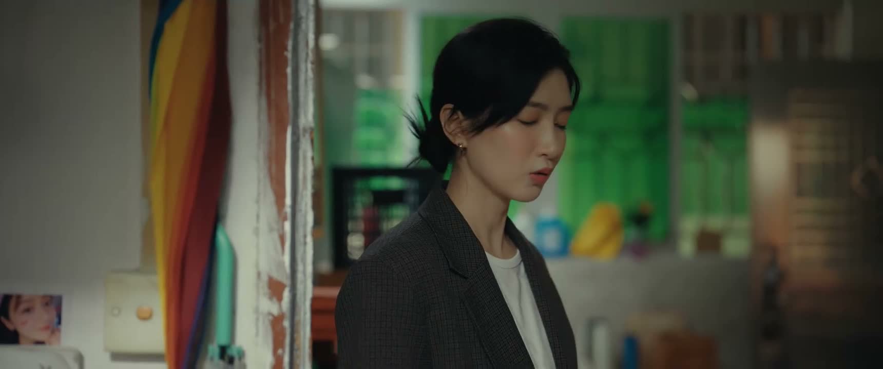 女朋友不见了 你也不去找她 在这儿说什么屁话