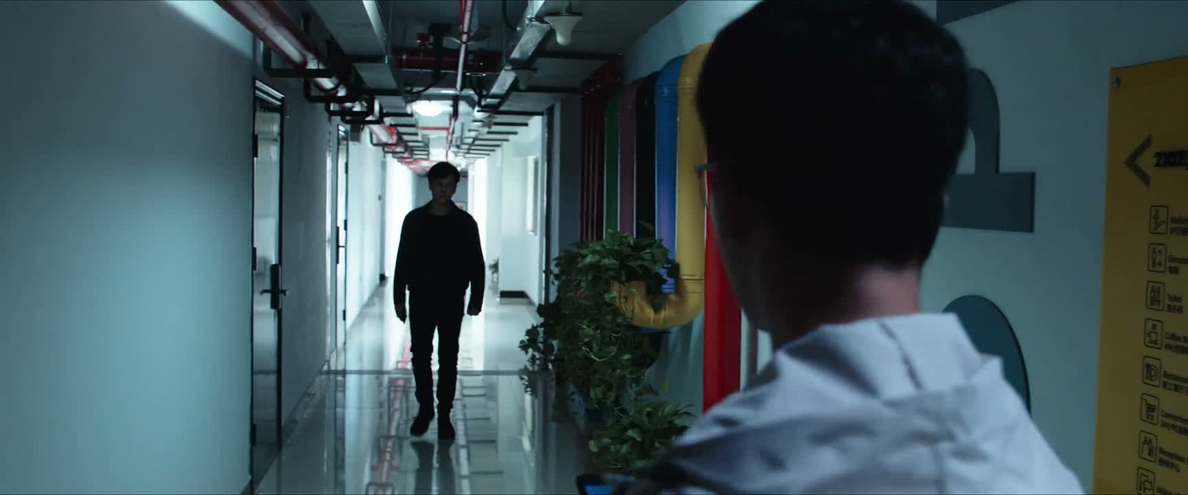不 蒋警官 你的职务还没有恢复 你不能参加