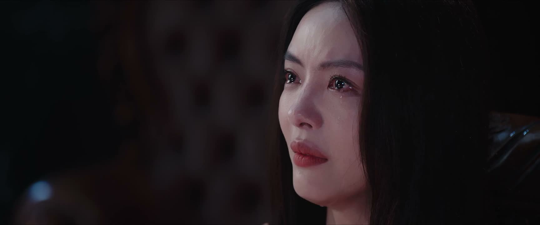你怕我杀她