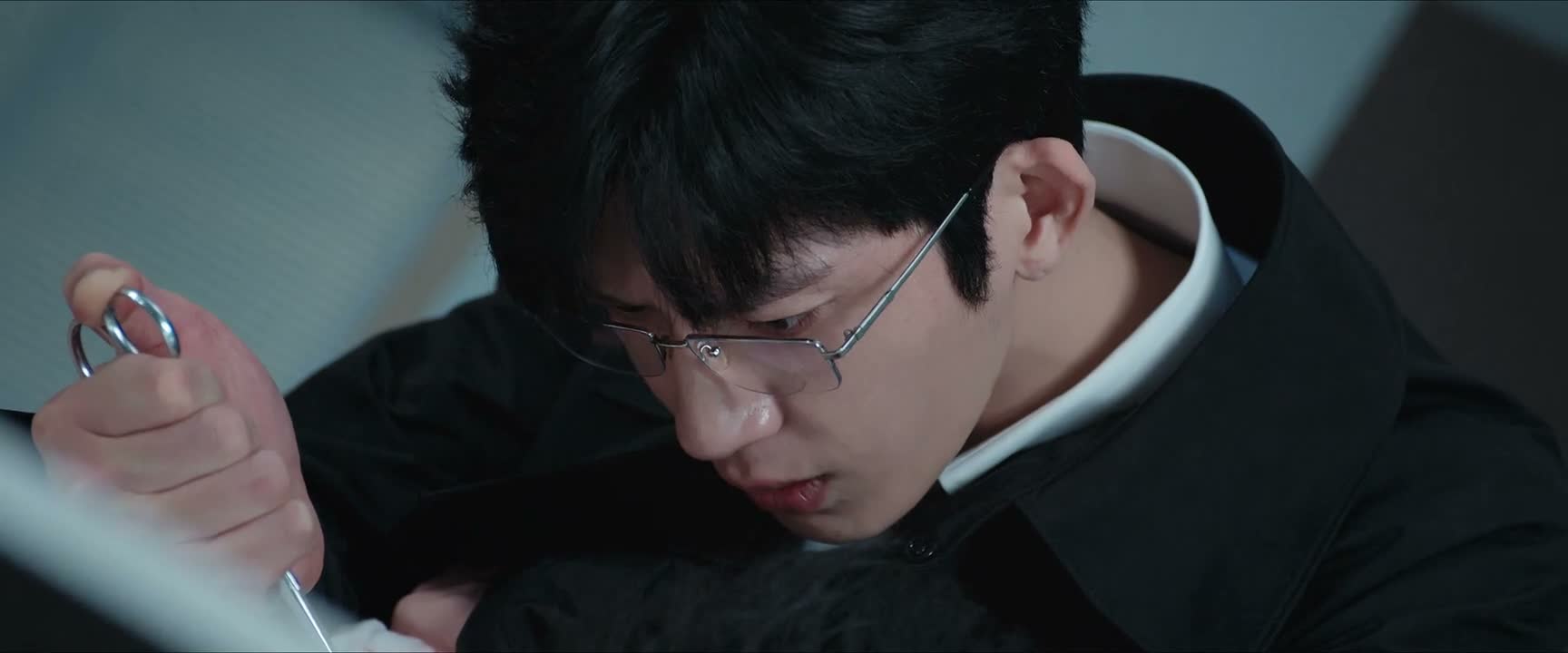 你是觉得我来吓唬你的