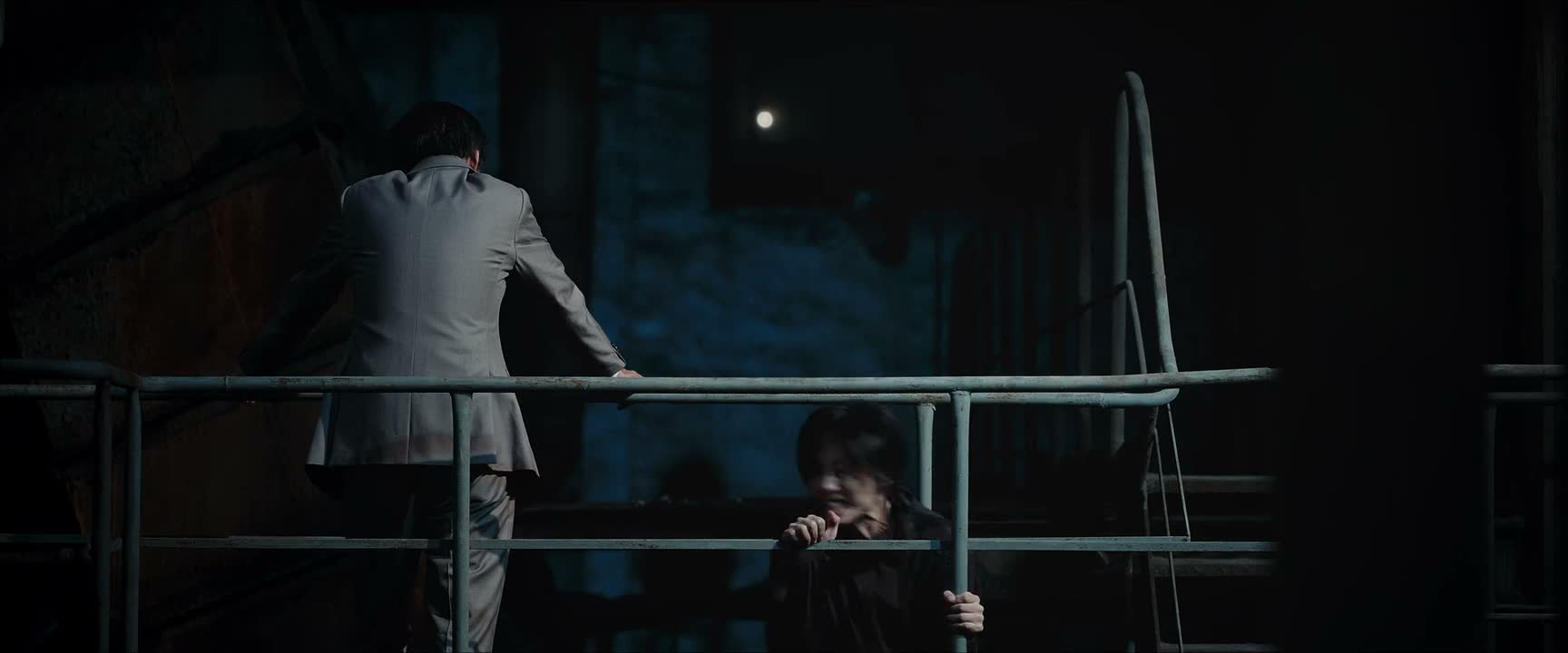 因为这个人坏得很
