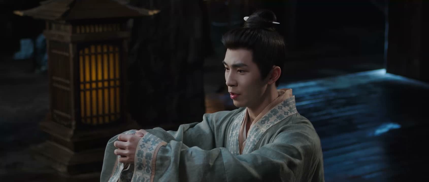 蒙师父和蔡女侠相助