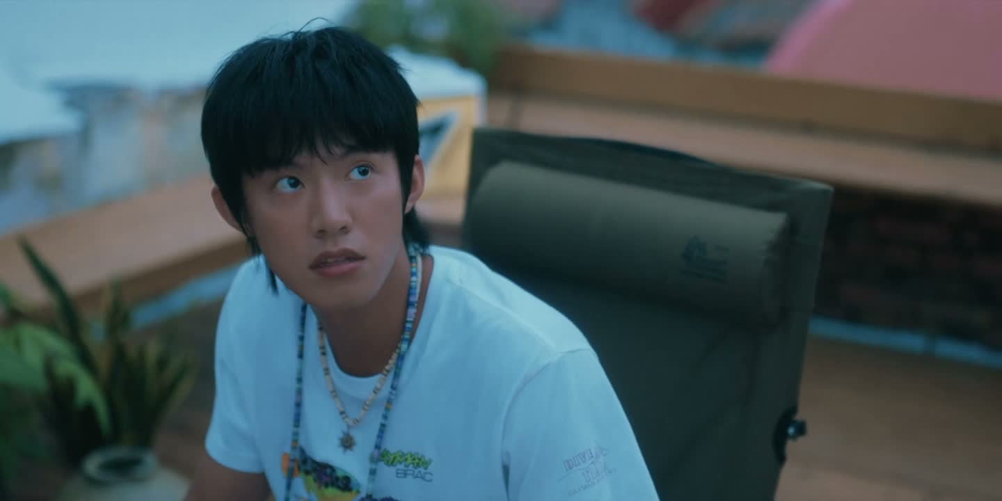 宜兰泰⼭路蒜味肉羹