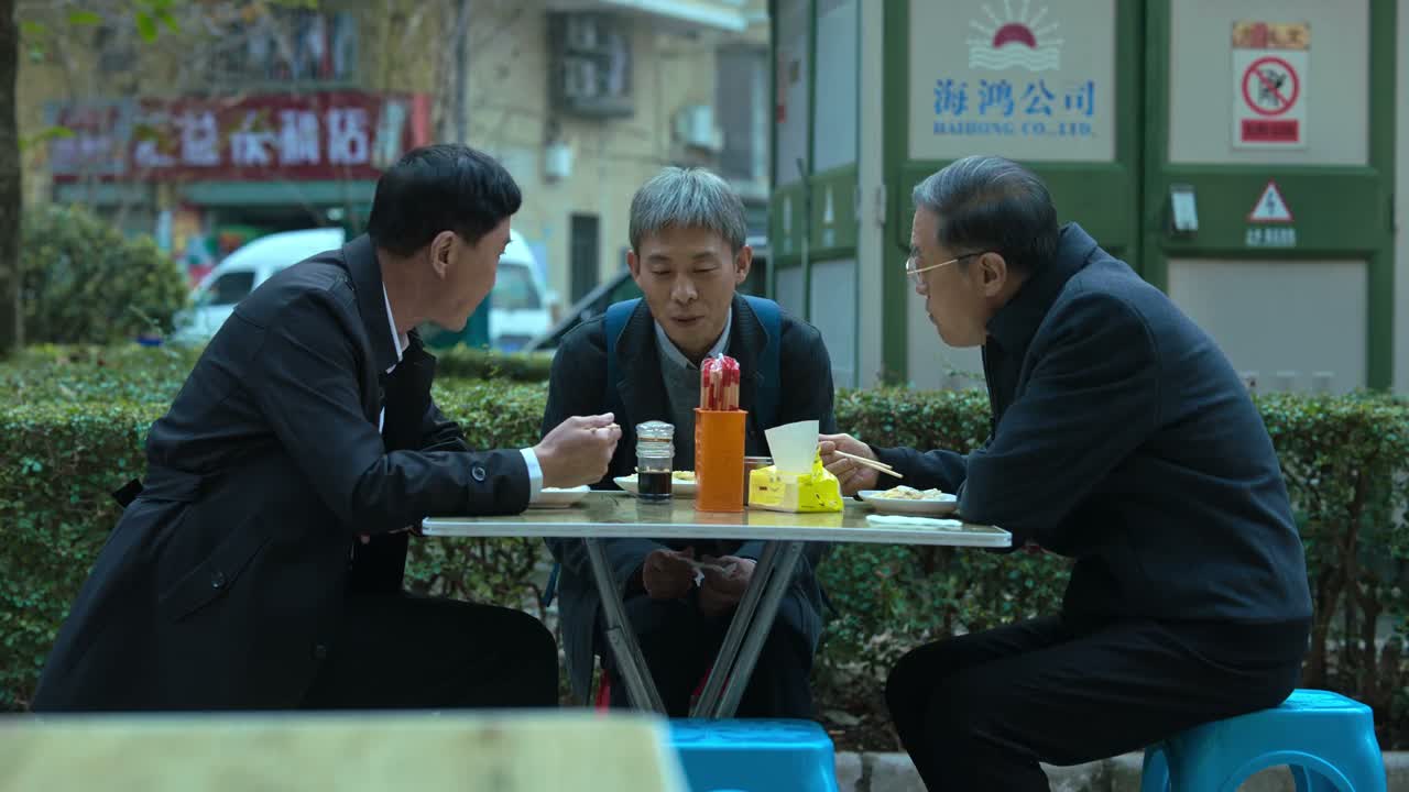 然后就 抓一批判一批嘛