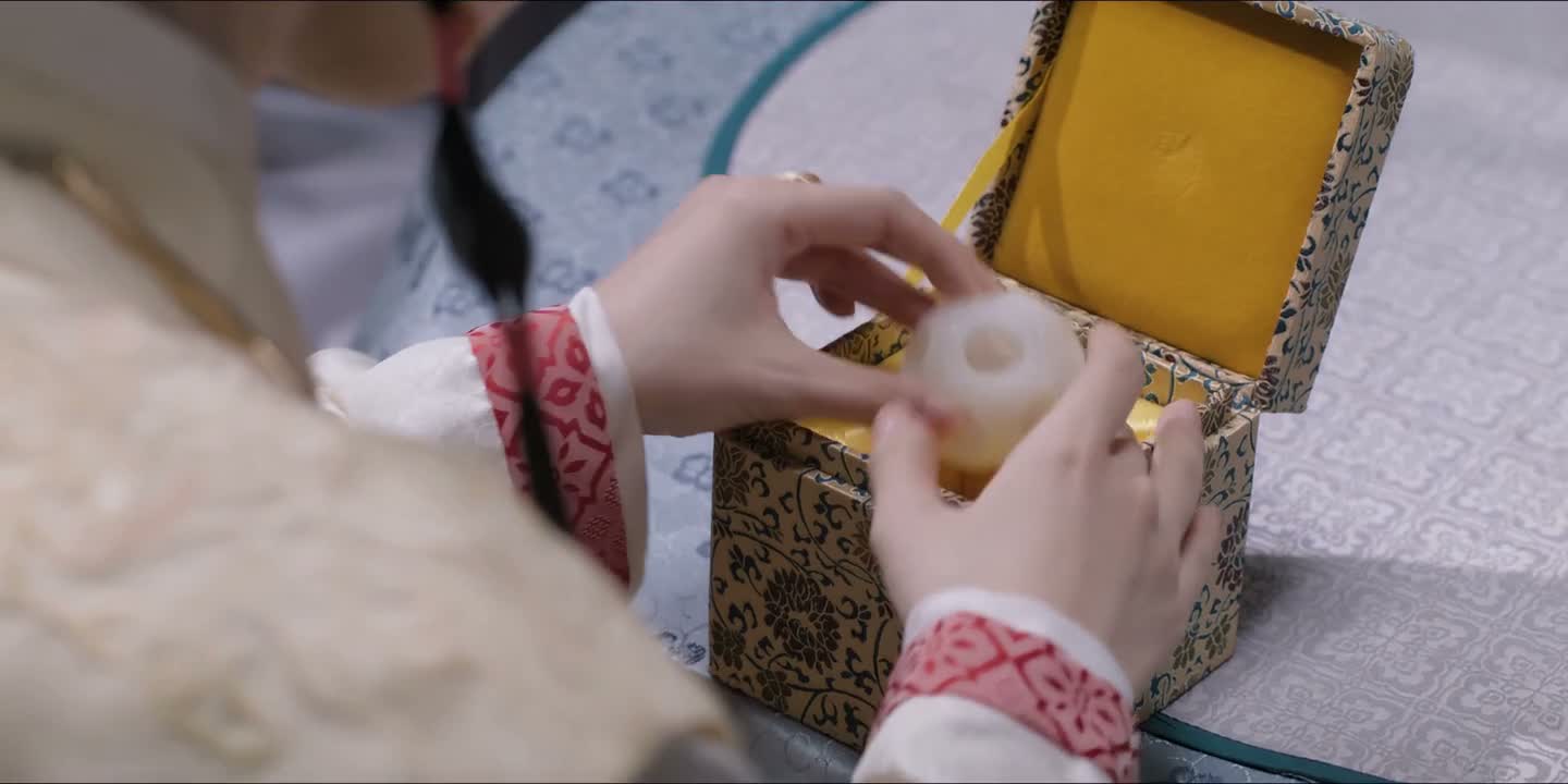 好漂亮的牙雕同心球