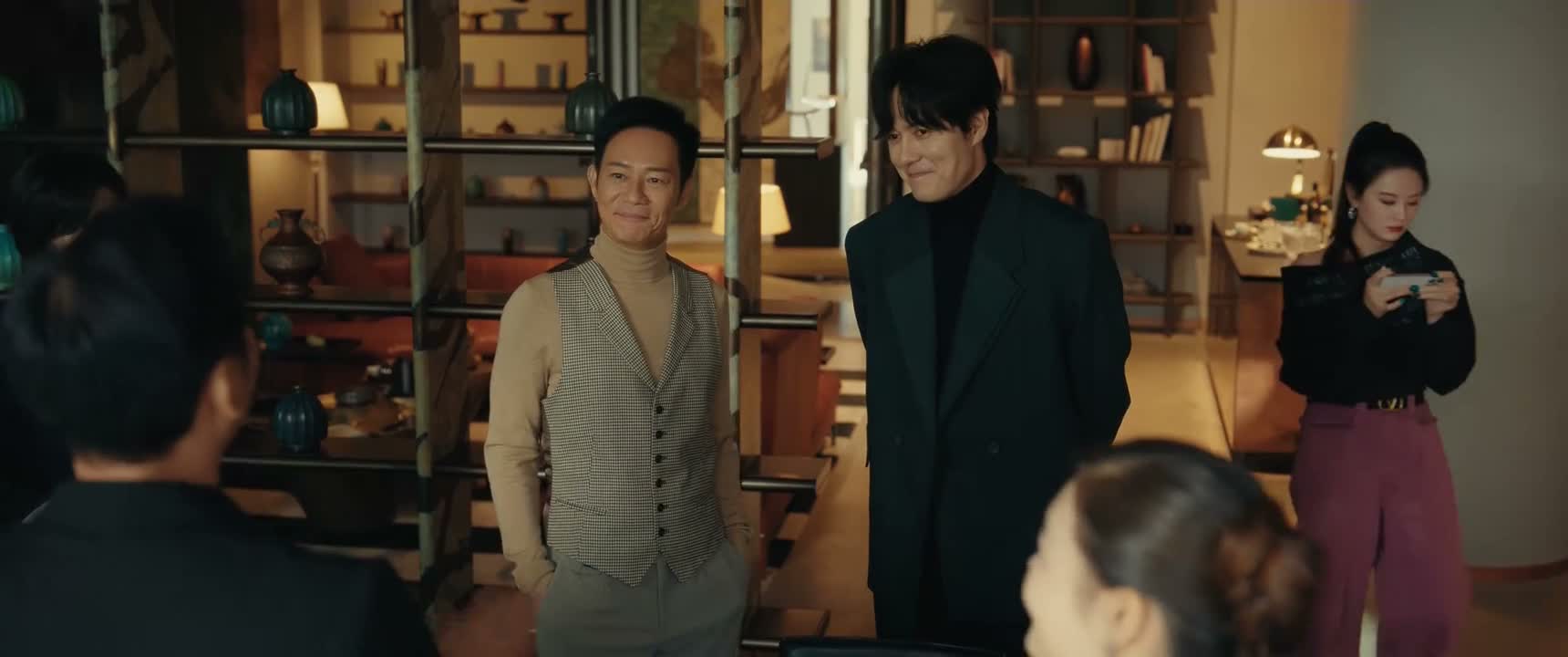 不敢不敢 在您面前我算哪门子老板呀