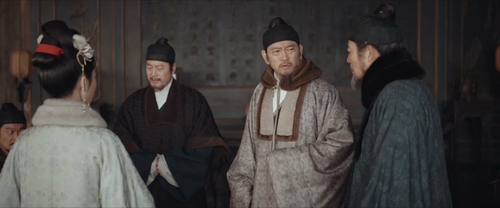 闻所未闻 闻所未闻