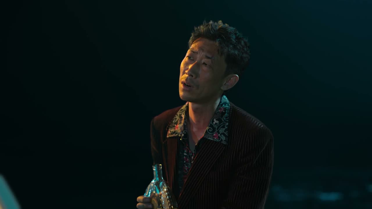 大哥说 找那姑娘谈谈