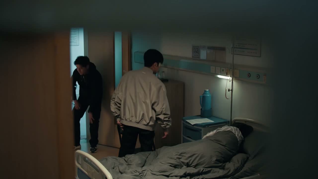 等转去看守所以后再说