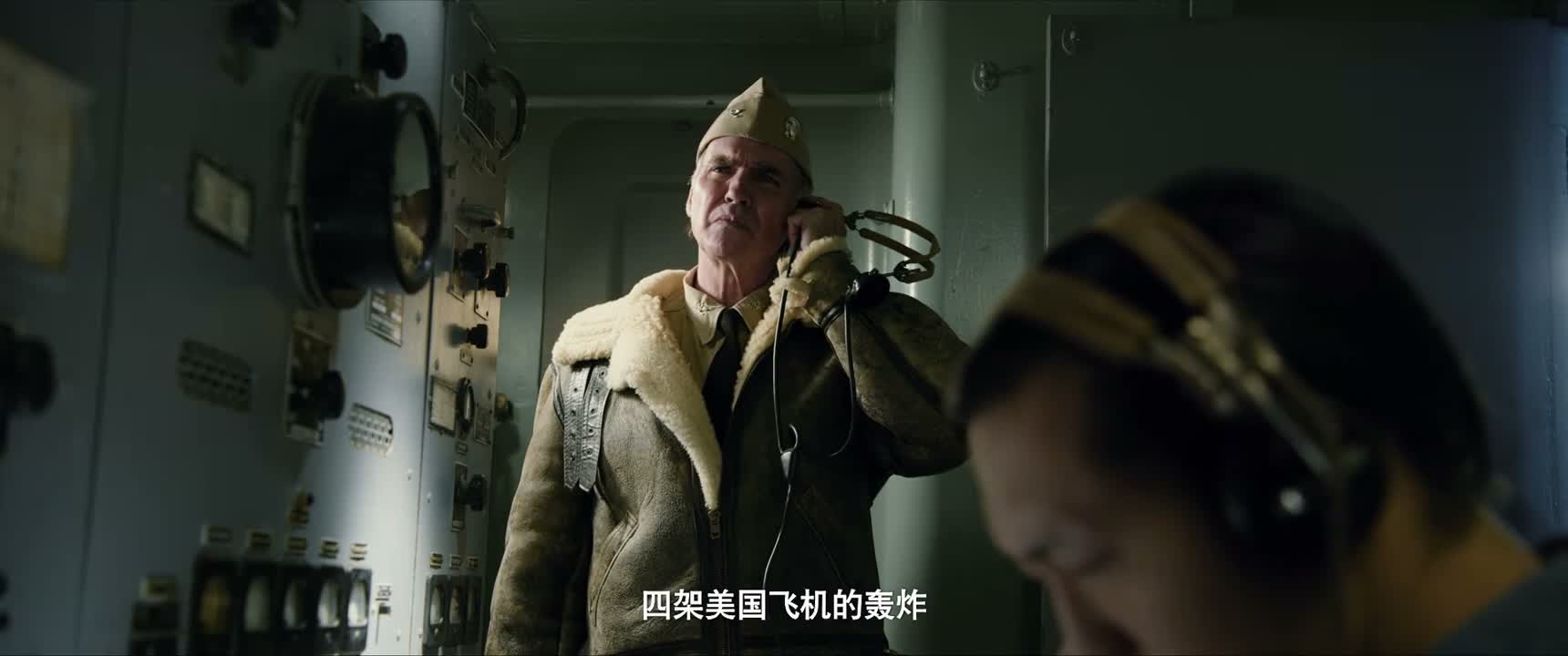 四架美国飞机的轰炸
