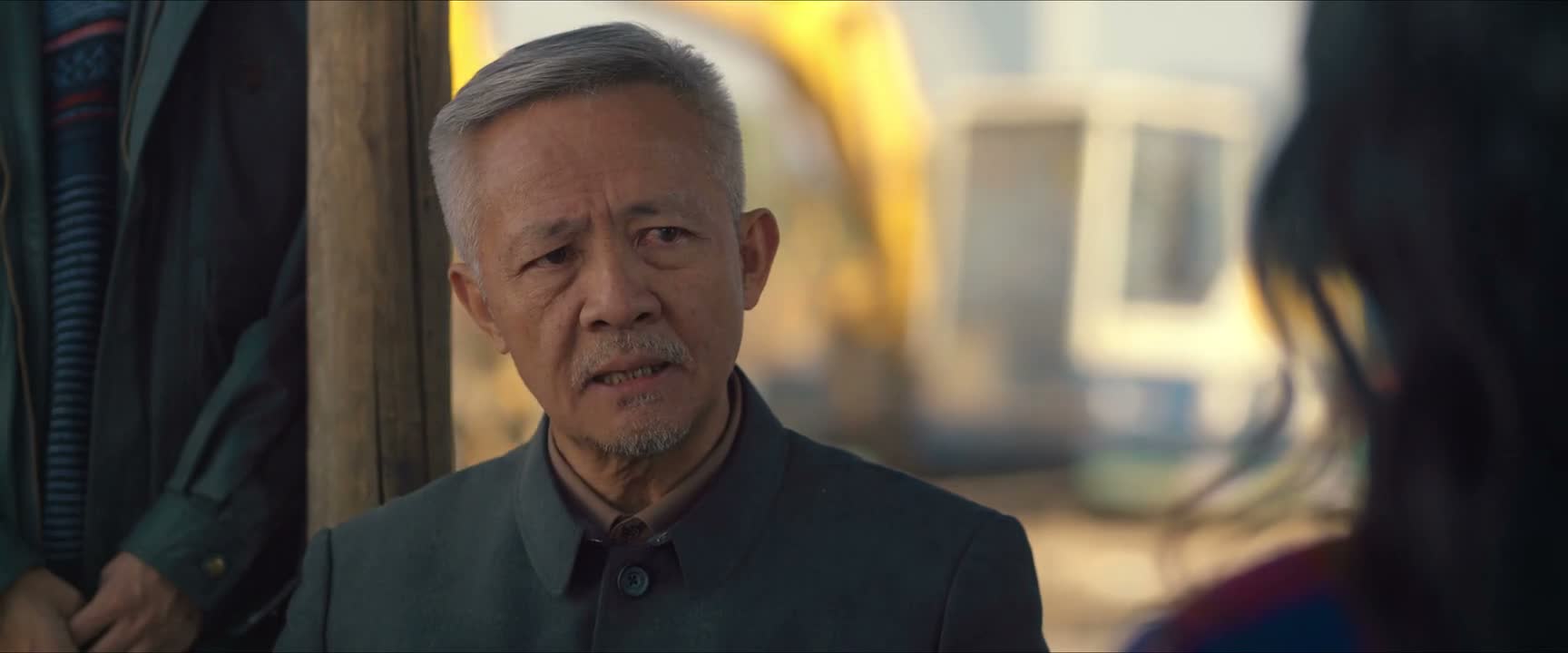 但是看着家境不错
