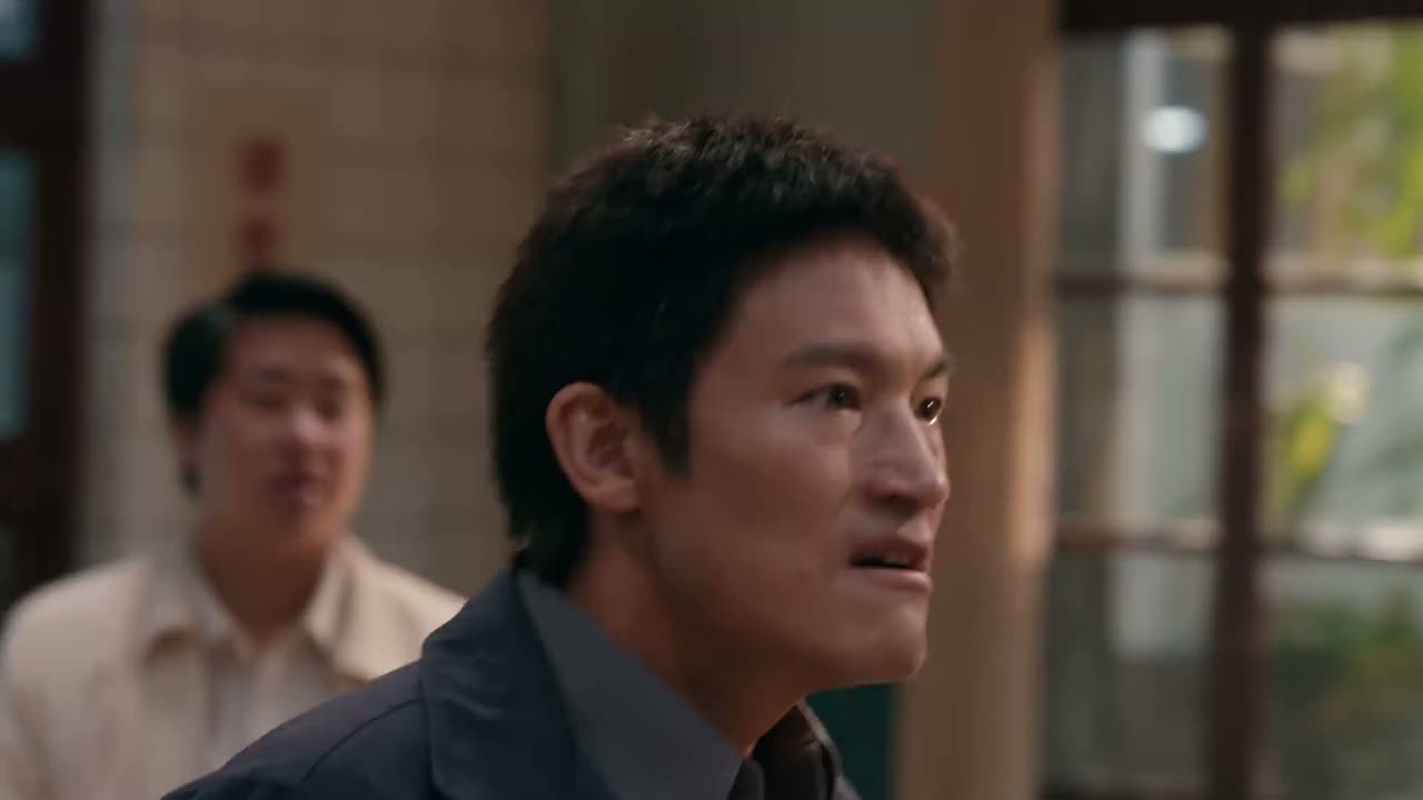 现在你又把头 缩到壳里了