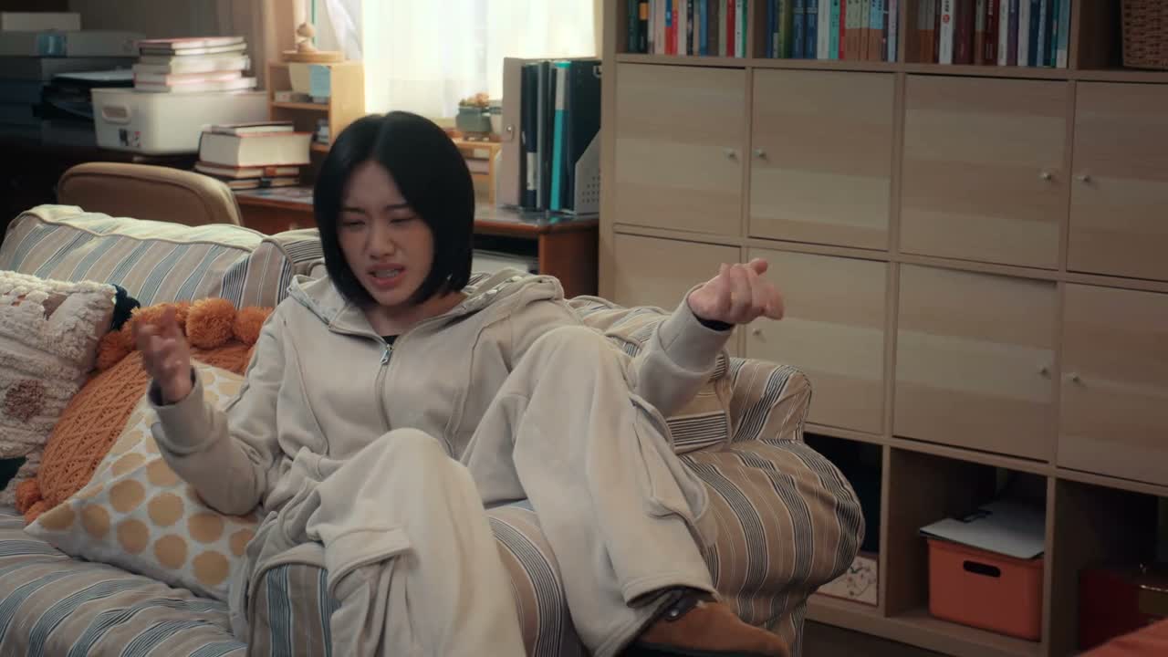 不问他要车要房也就罢了
