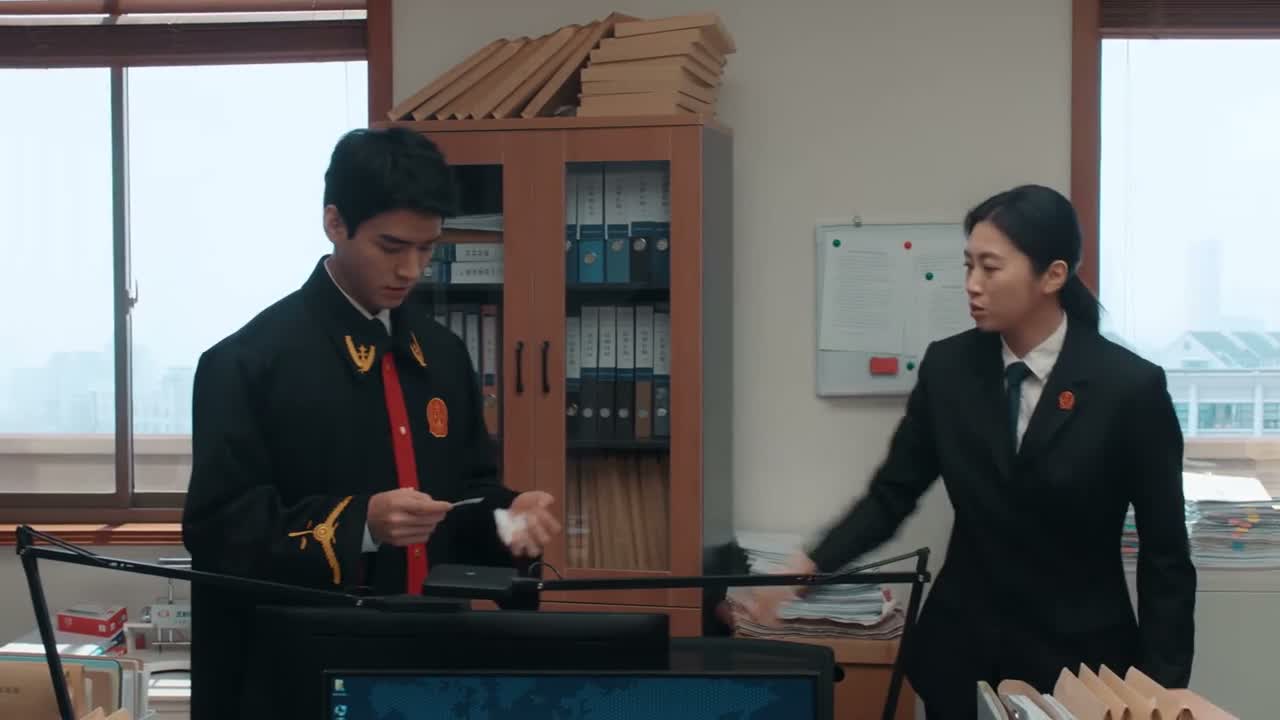 就凑合用吧 还显得亲民 多好