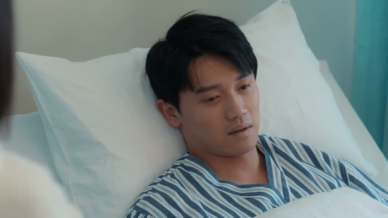 我爸都砸我身上