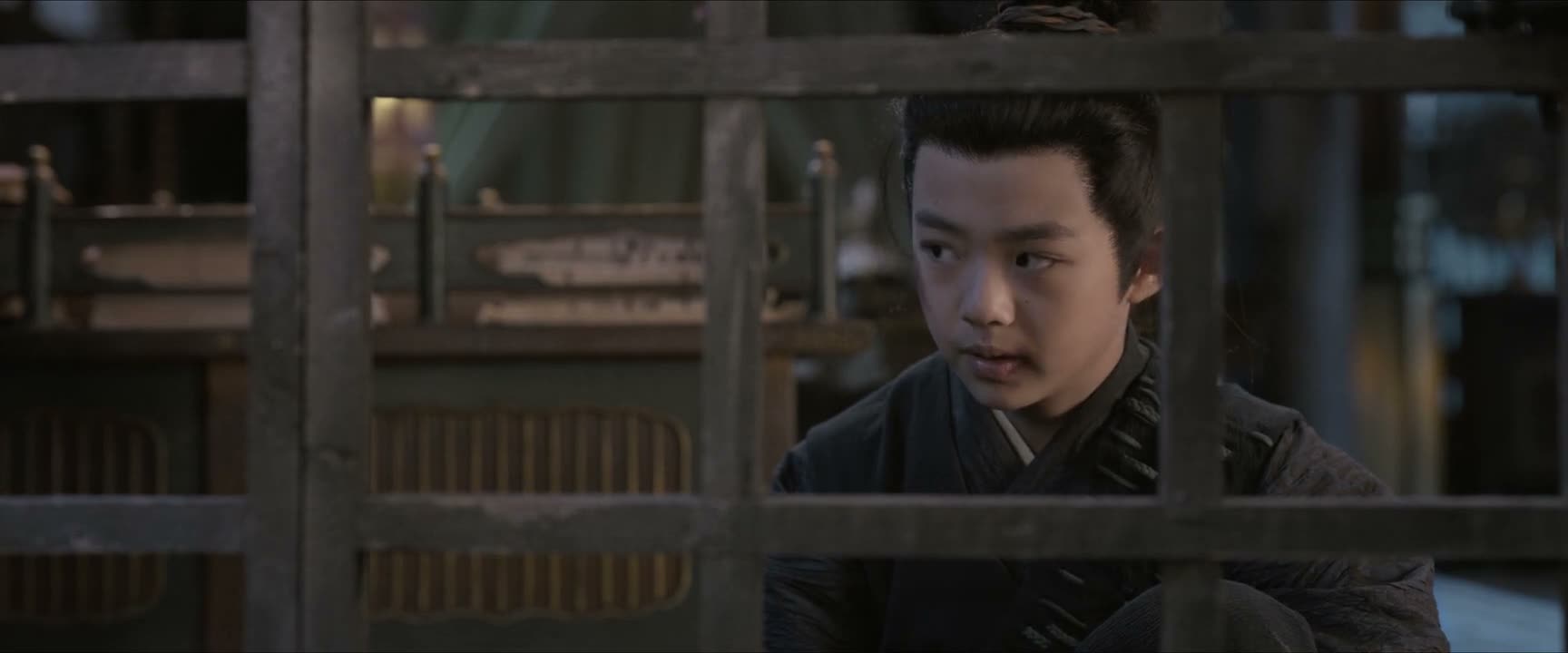 一会儿她又来打你了