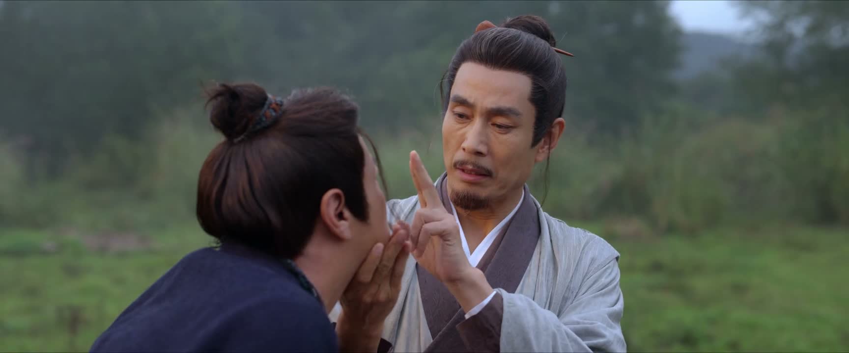 你额起青黑