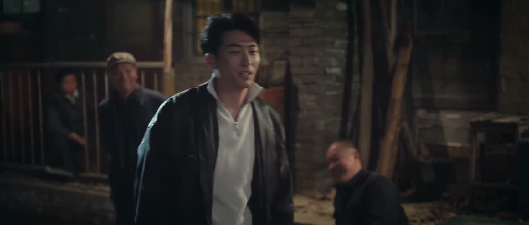 腿打断也不影响一颗红心嘛