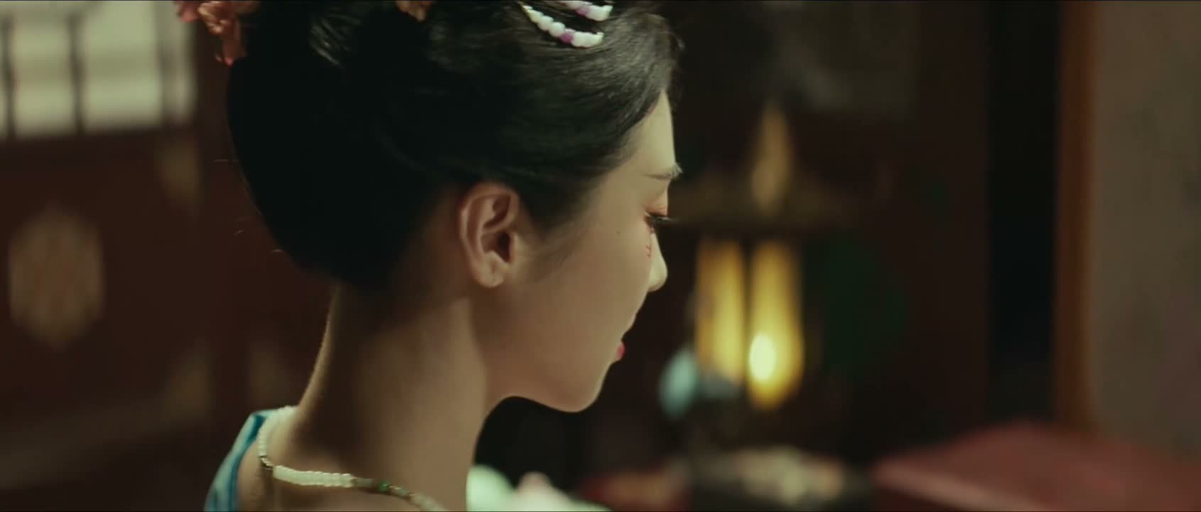 更是做梦都想剥了他们的皮