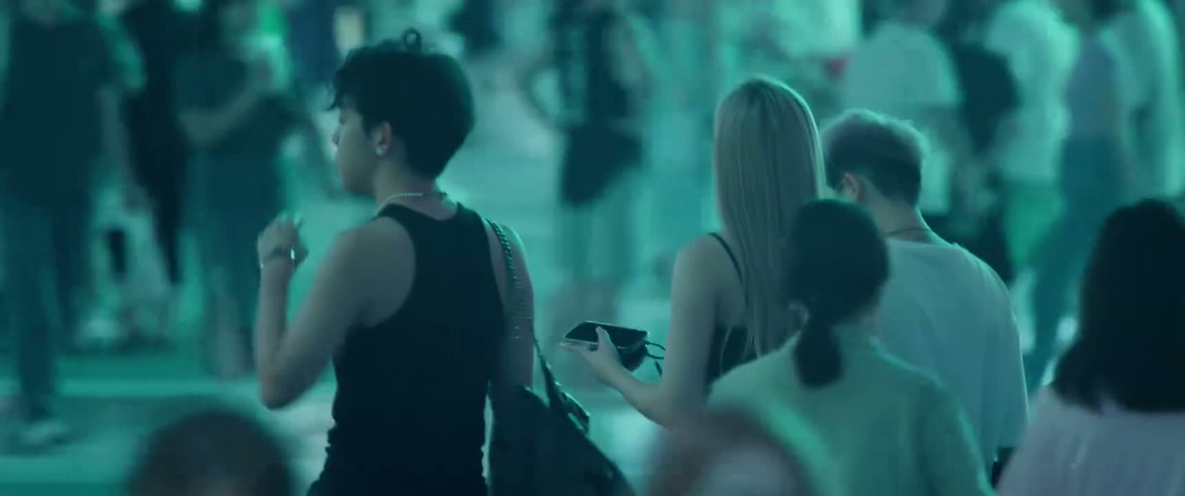 没想到甜言蜜语的背后是谎言