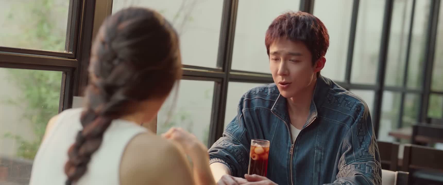 我哪会修鞋呀 我找师傅修的