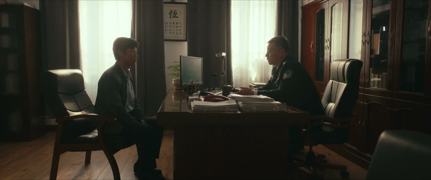 你在替补席看饮水机