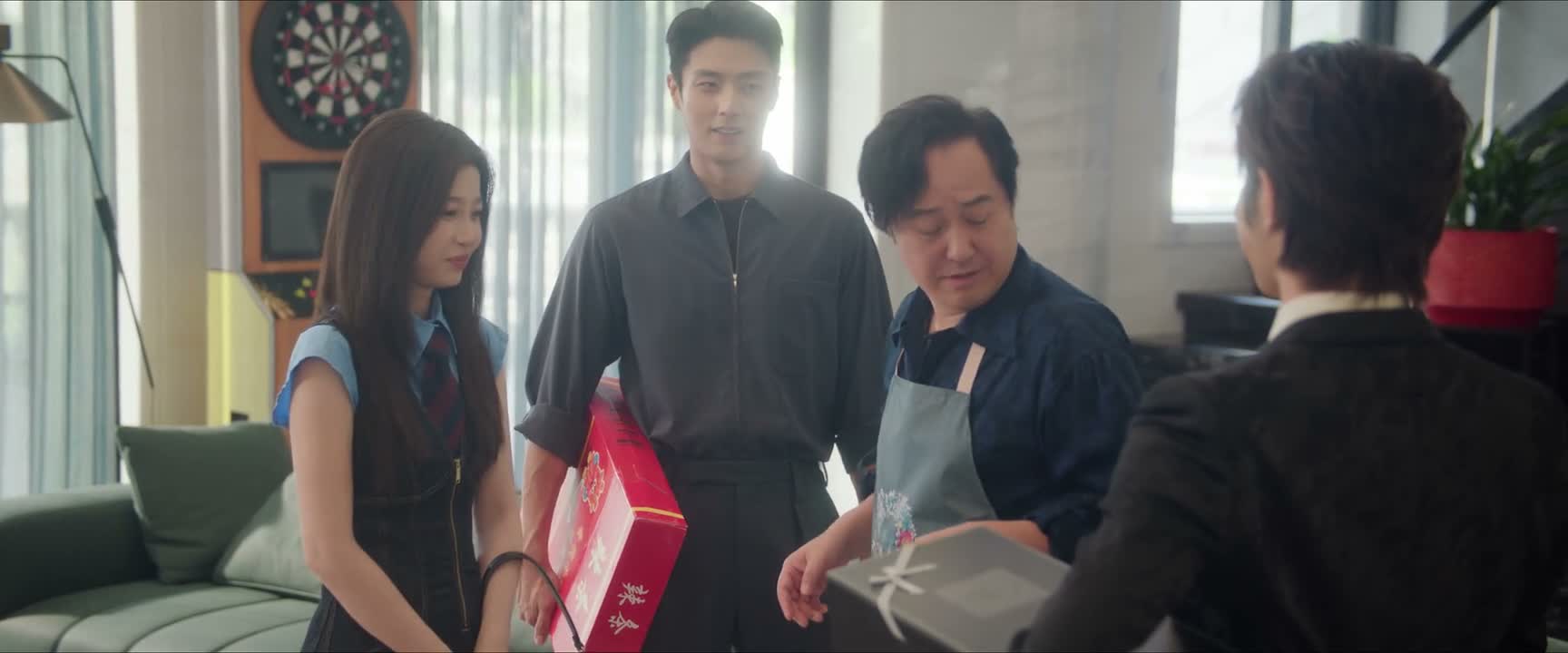 你怎么也来了 一点小心意都在这了