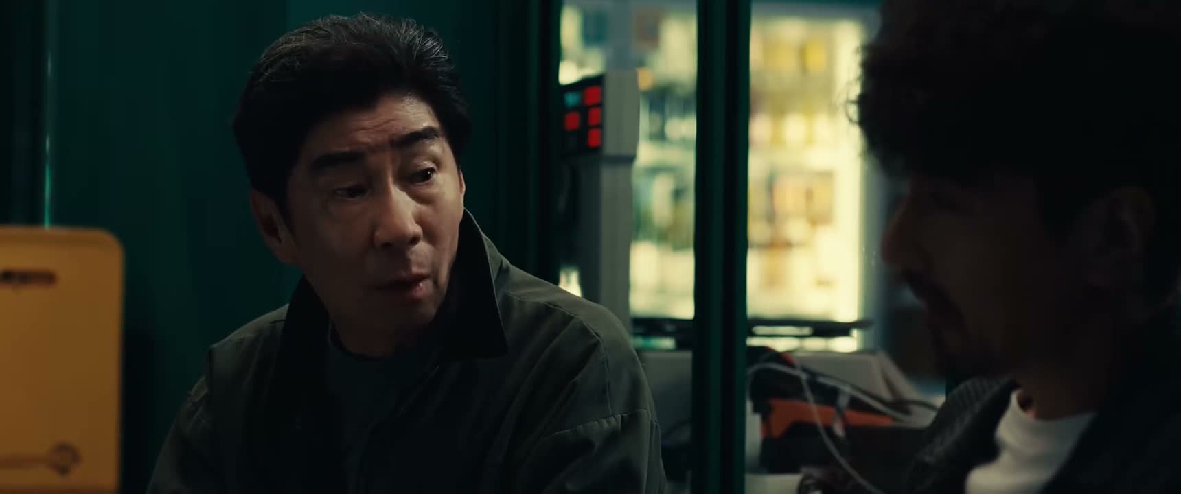 不然的话 你也不会到我这个 清静的小店里来