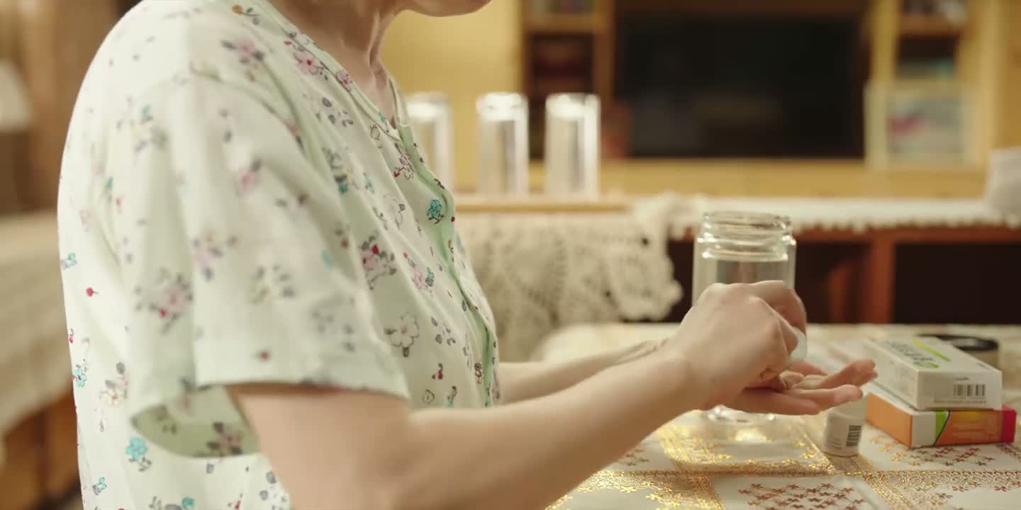 仍然严格要求自己