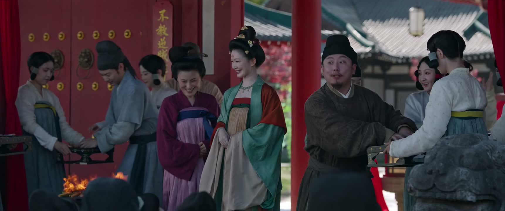 来 都沾沾喜气