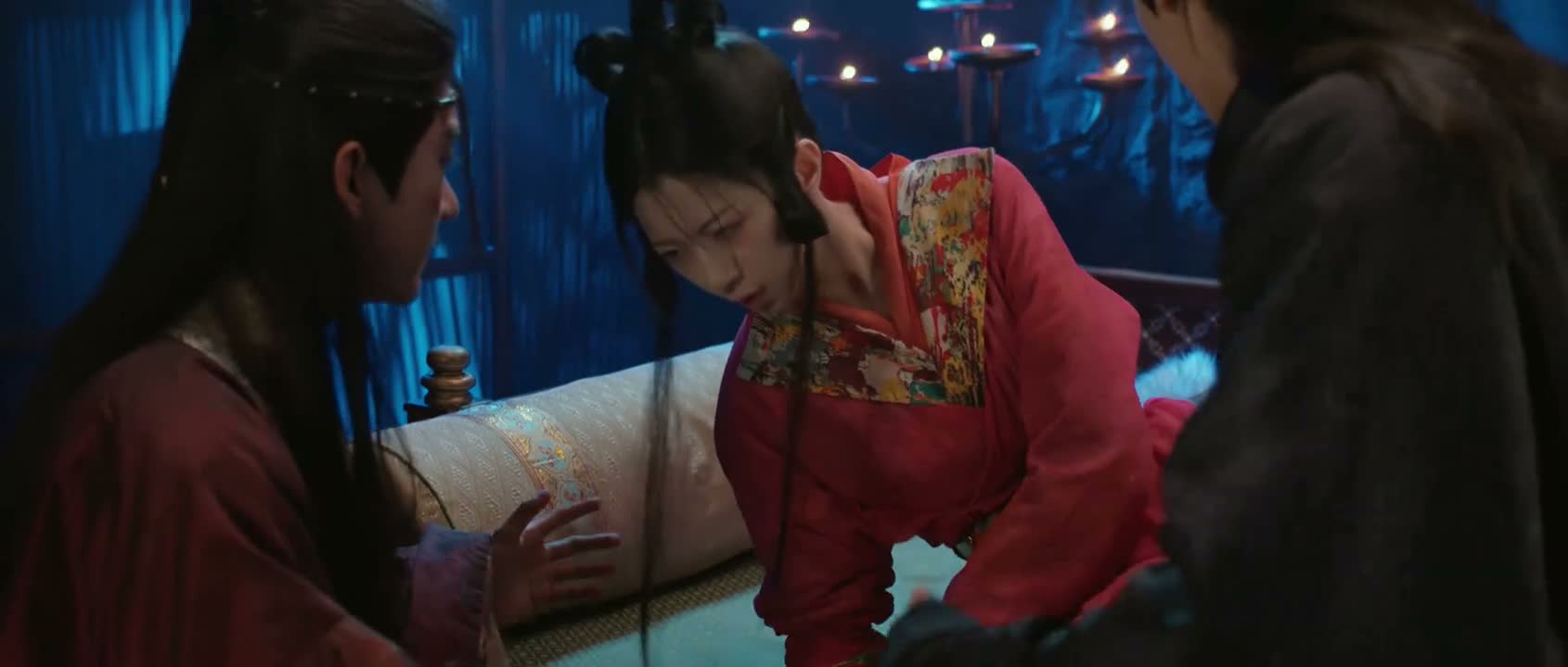 婆婆妈妈 吵得我耳朵疼