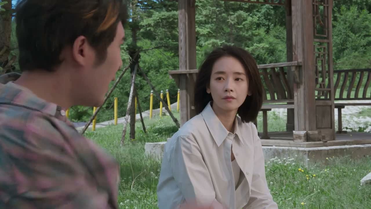 你别在这儿吹了 风挺大的