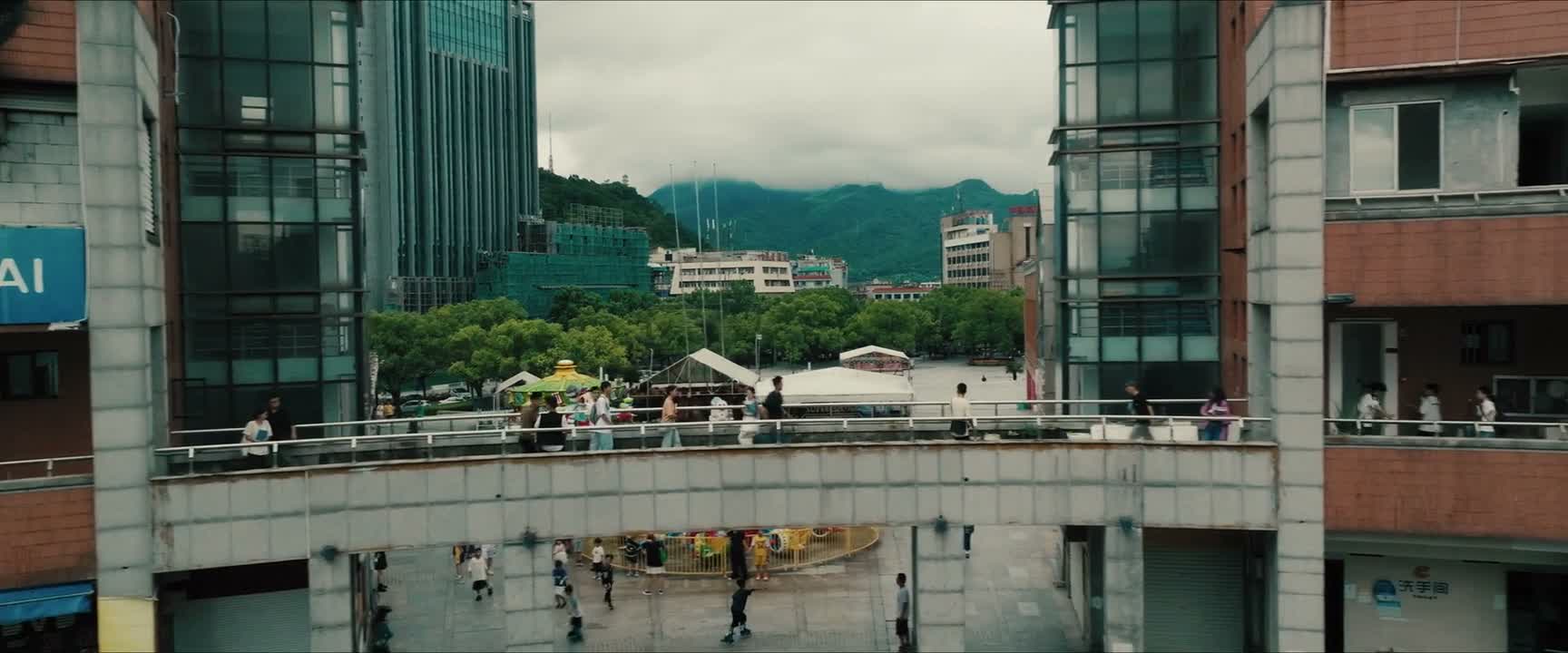 让开 让让让