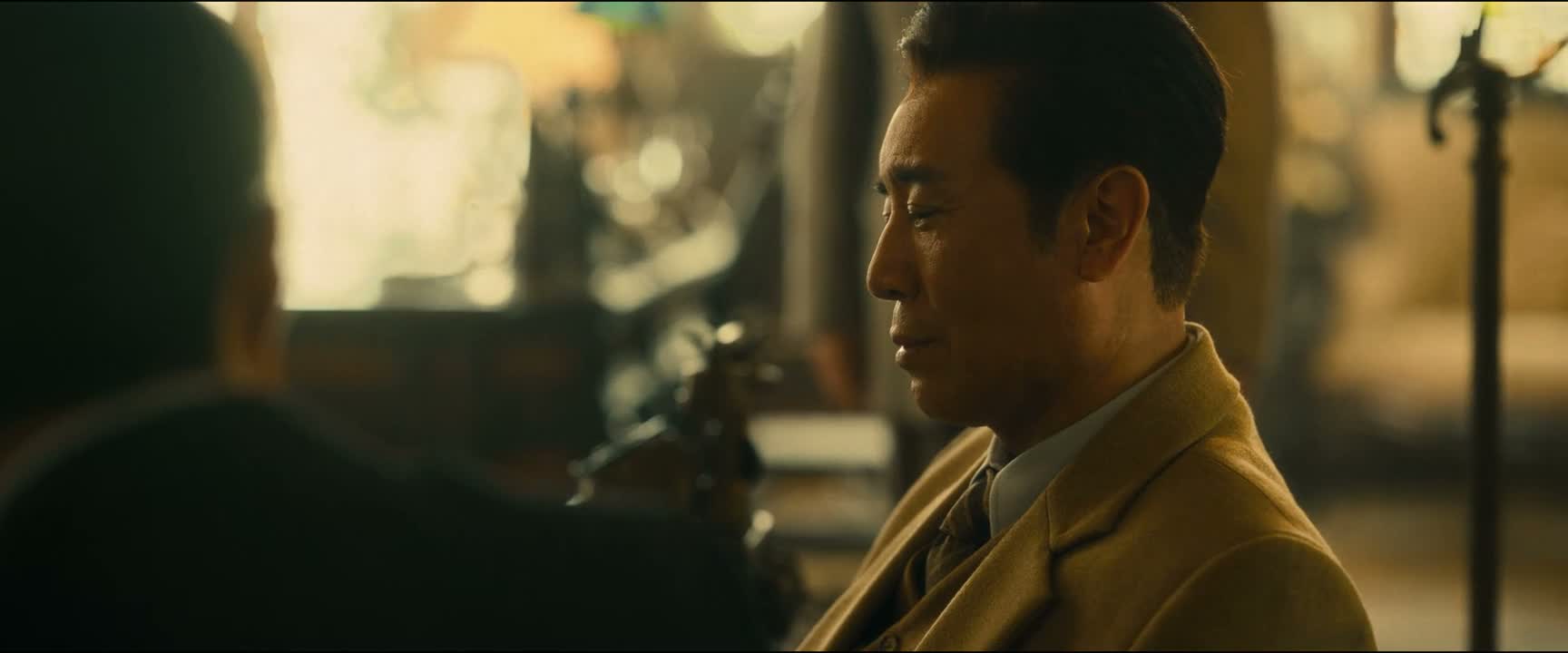 他说你顾左右而言他