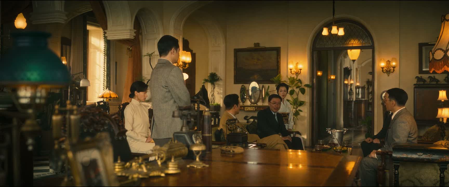 要不你打电话问问那小胡子