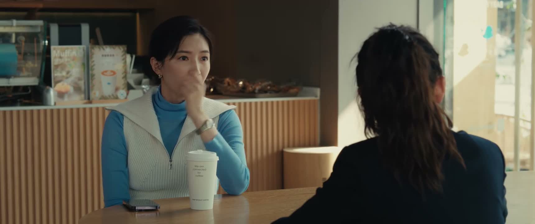 阿芳现在怎么样了 她回老家了