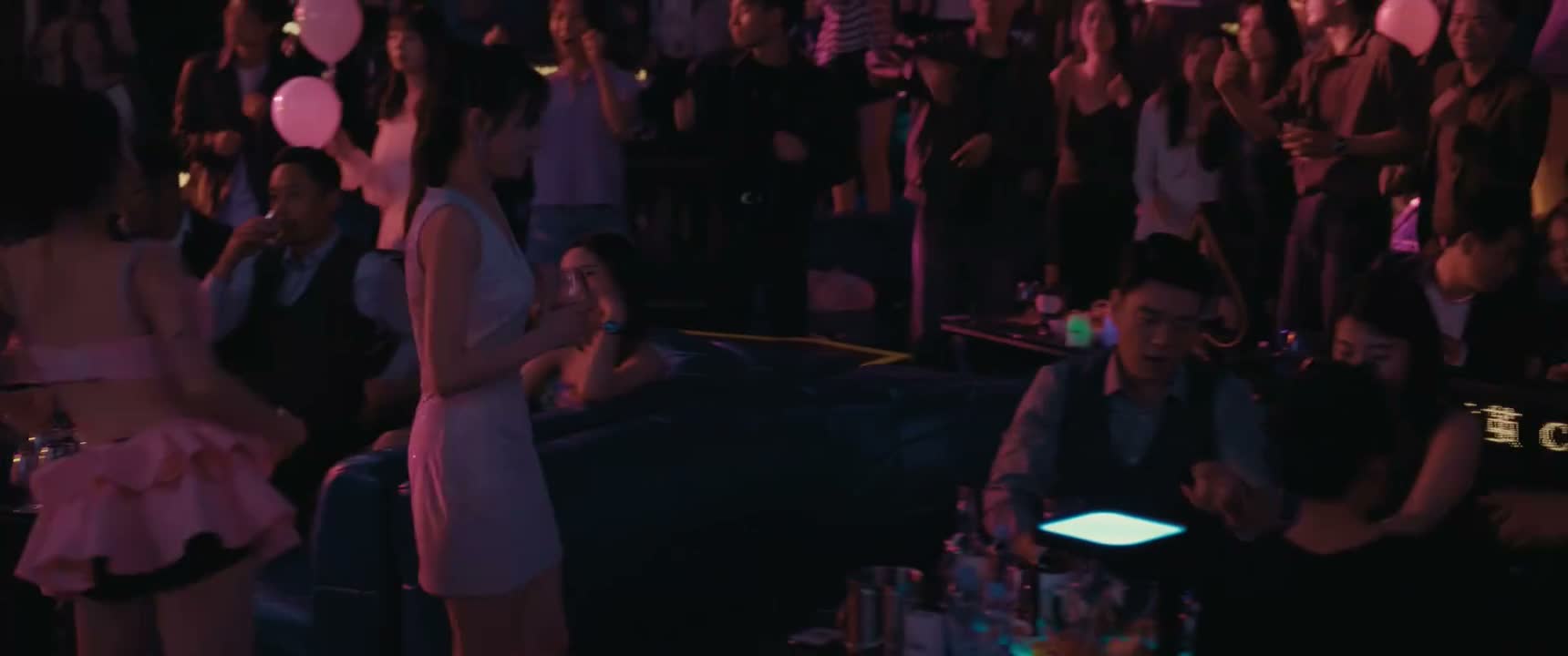 难道赵玫 是靠着不敬酒