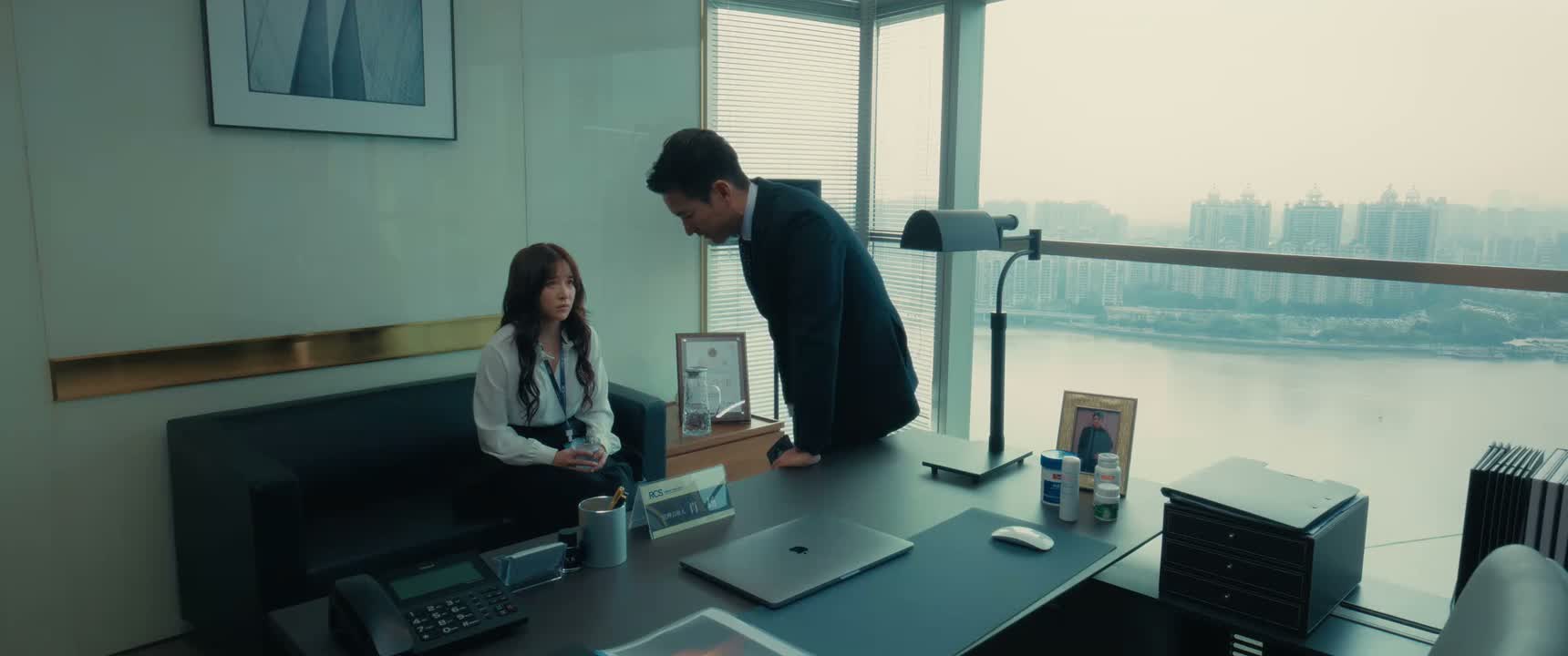 你要有事找他 你不是有他电话吗
