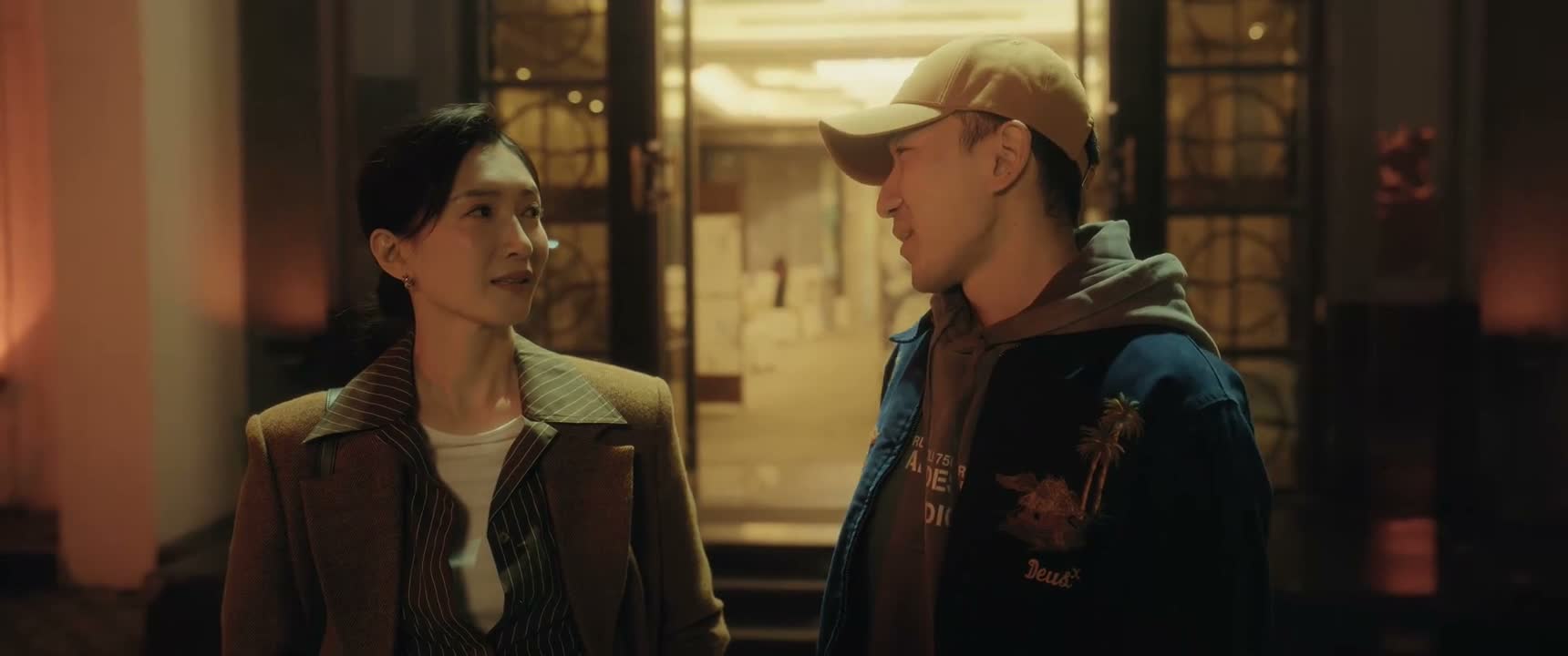 我知道你也不喜欢这种活动 就先回去休息吧