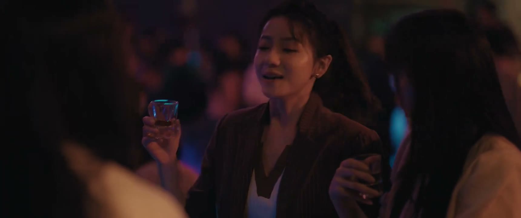 因为有人跟我说过一句话 她说
