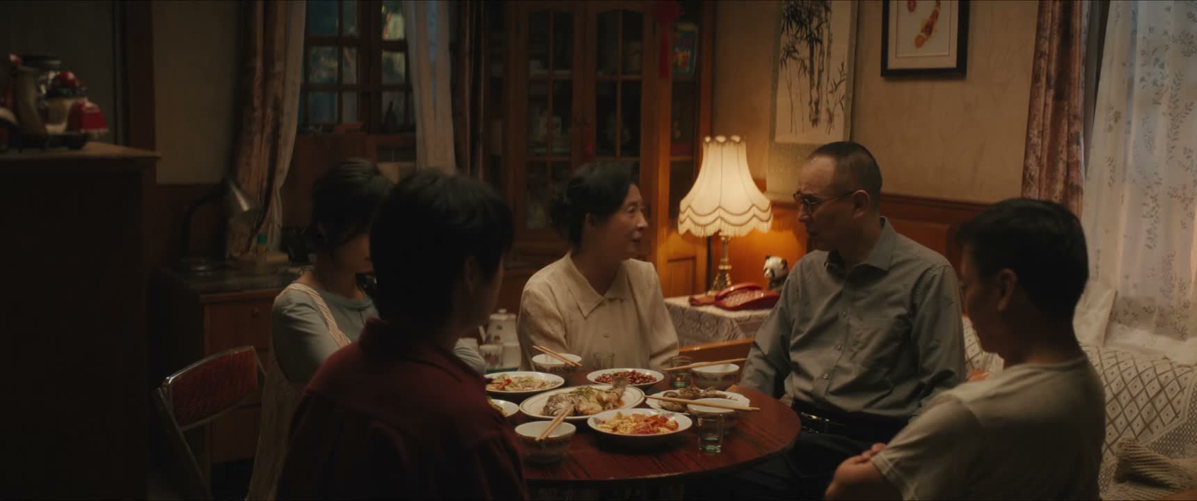 我们肯定不会让她受一点委屈 对