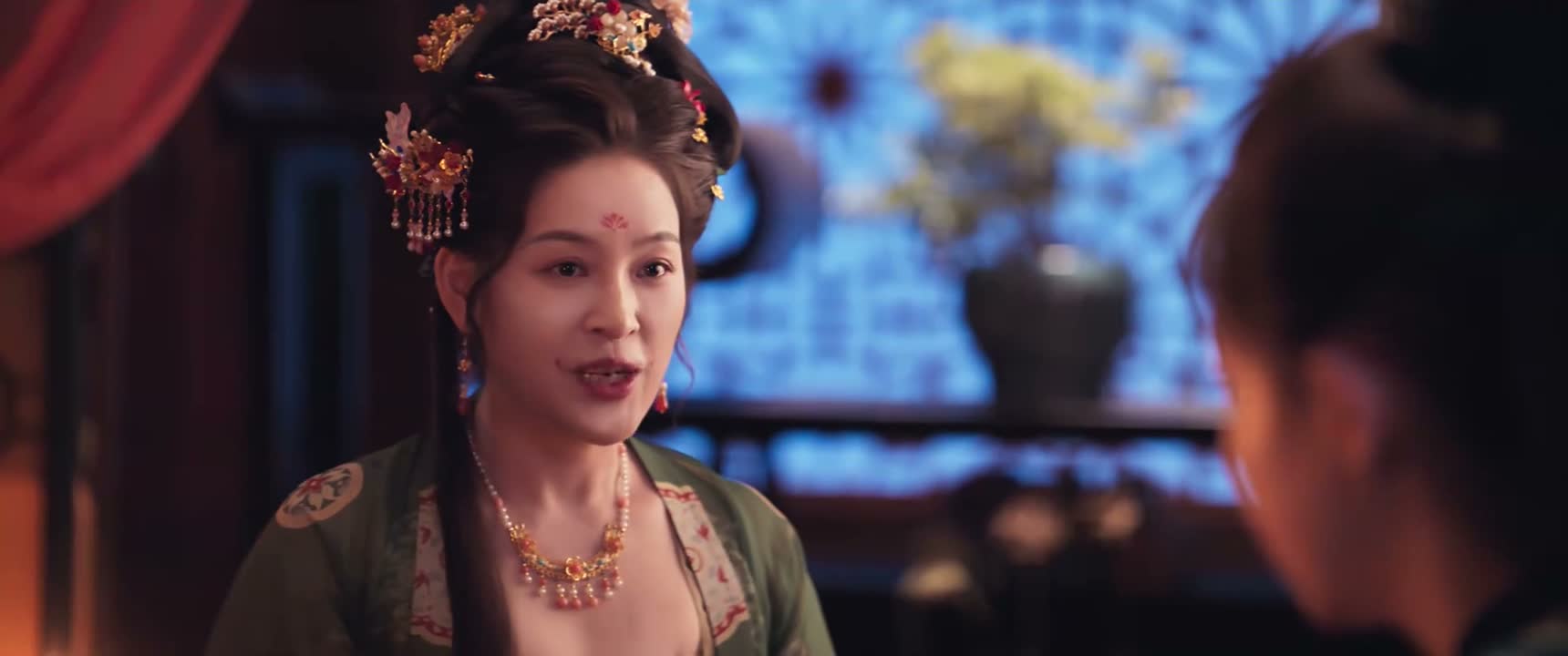 小月姑娘你们在此等候