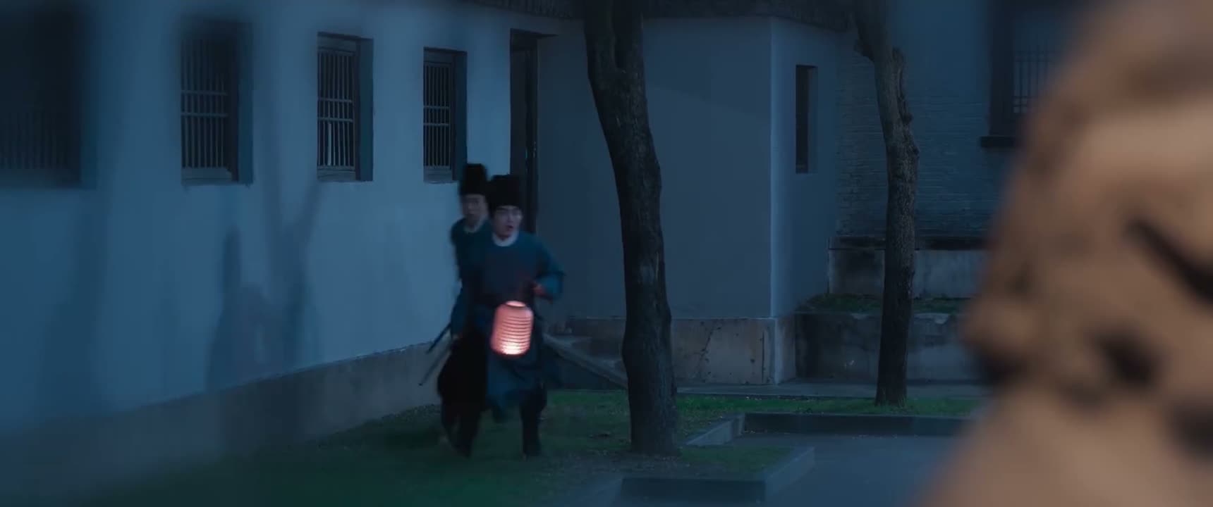 与府中公子私会有了身孕