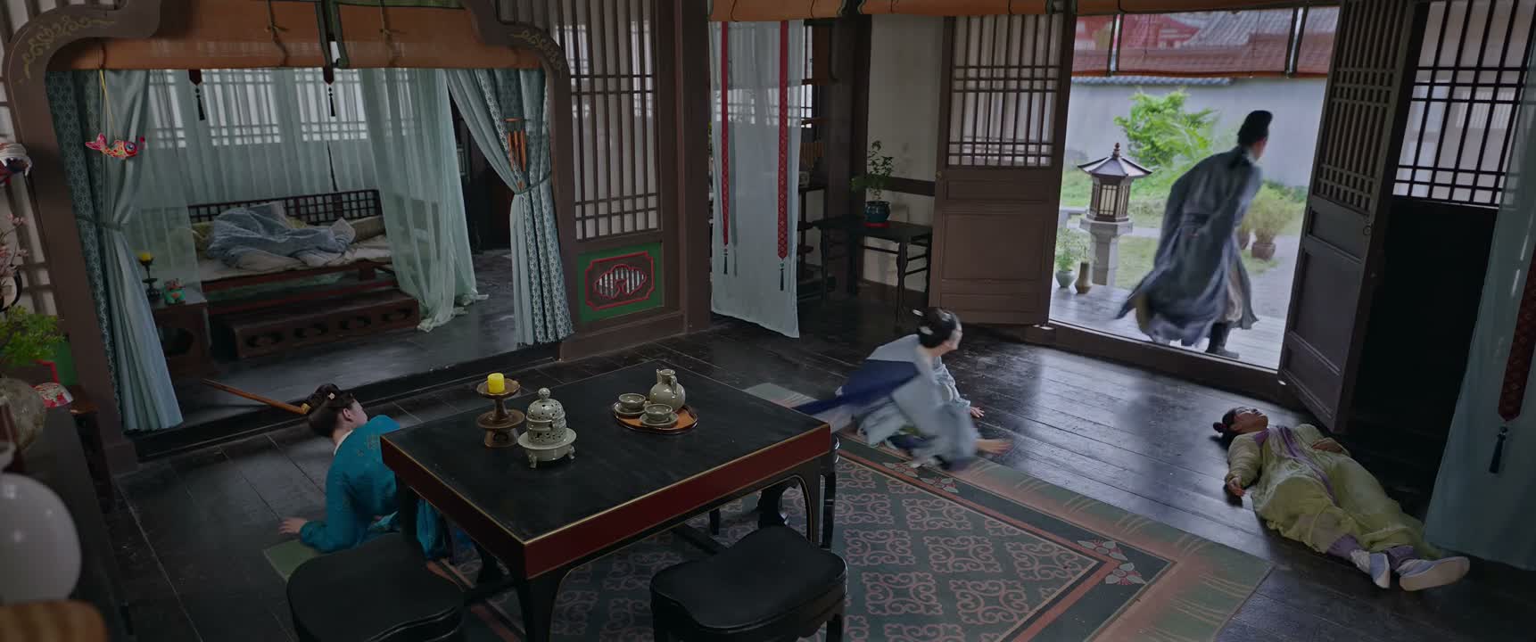 华郎 是谁让你们来的