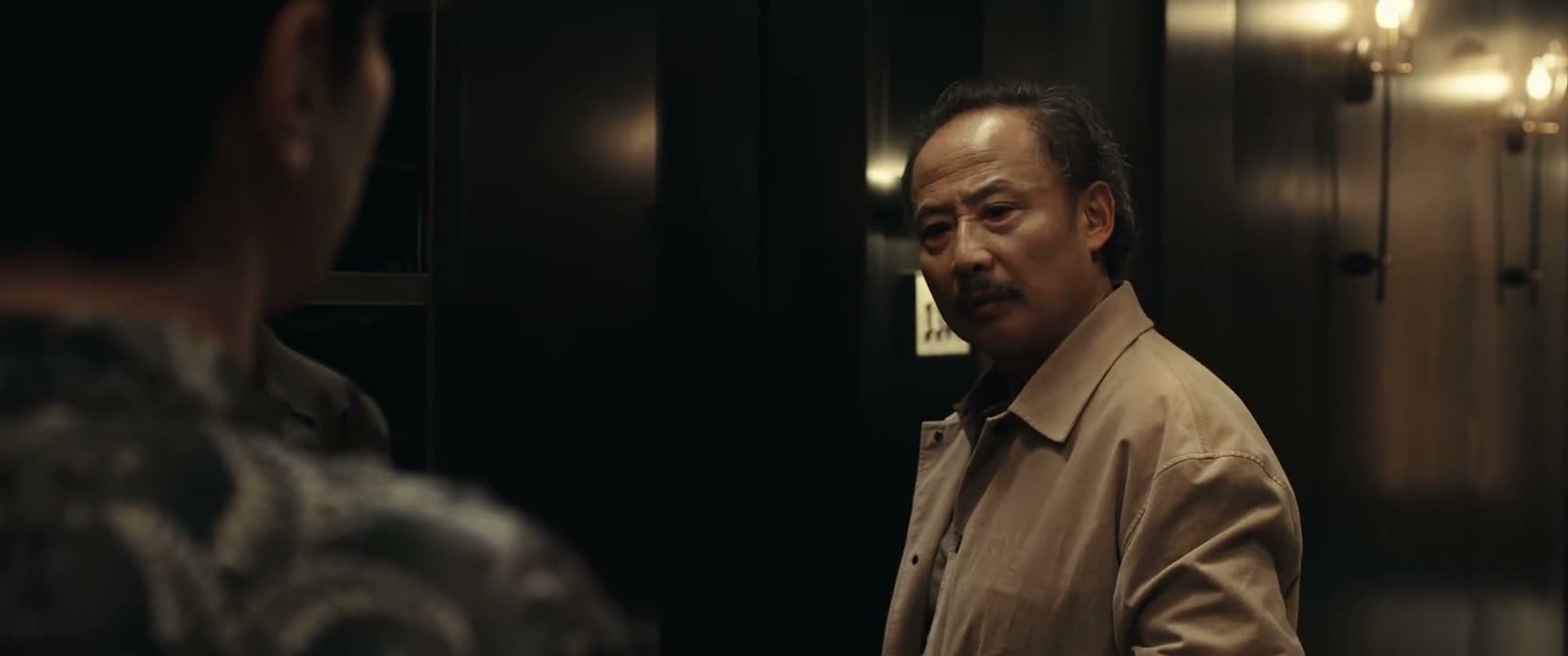 她每天不跟在你屁股后面 念念叨叨